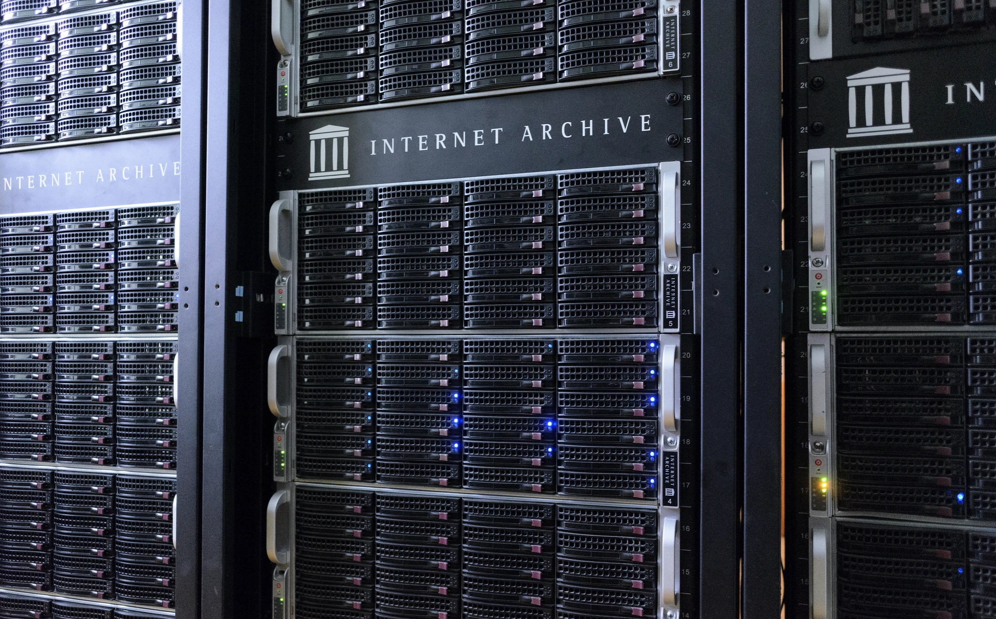 L’Internet Archive Subit des Cyberattaques, les Hackers Envoient des Emails