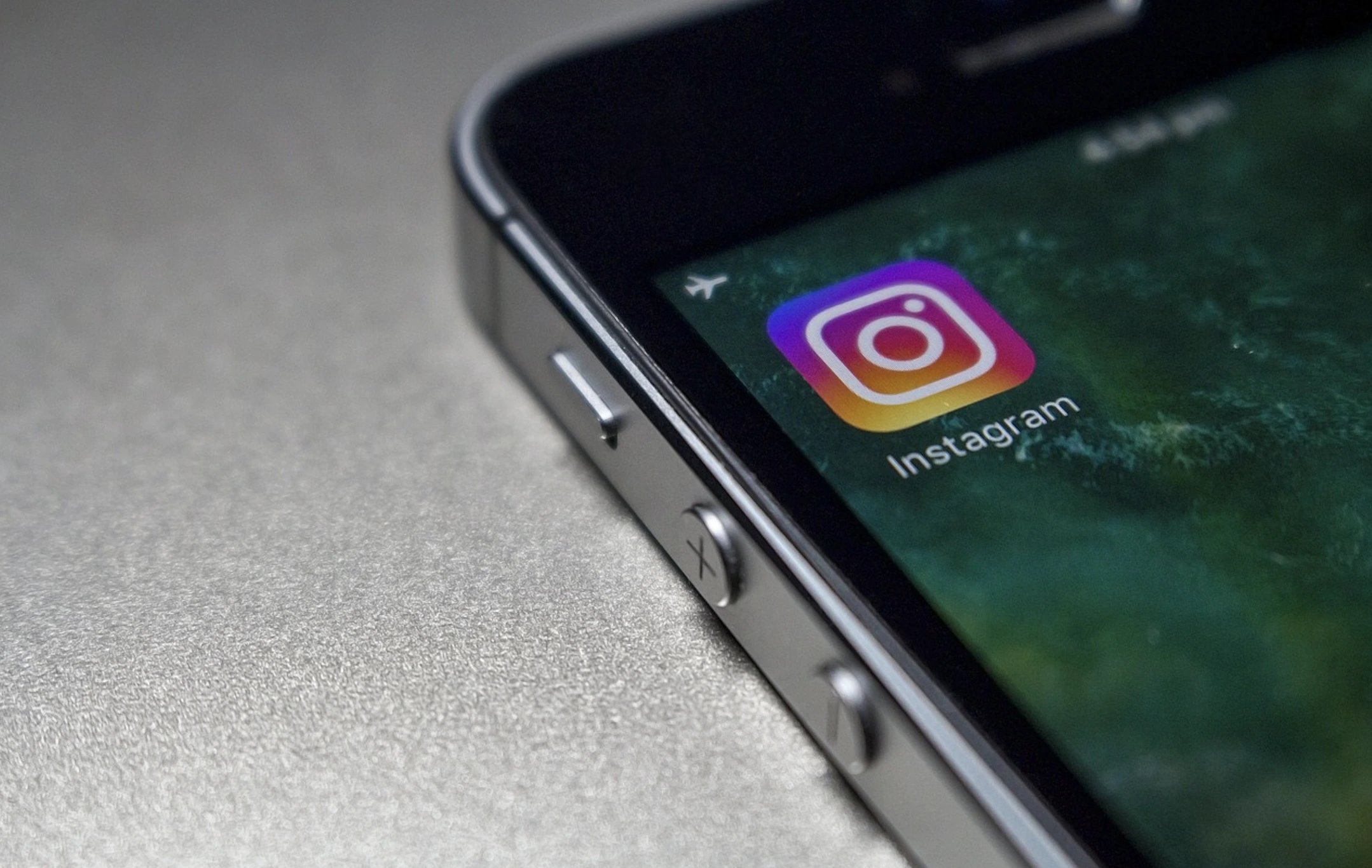 Instagram teste une fonctionnalité pour mettre en évidence les contenus manqués de vos amis